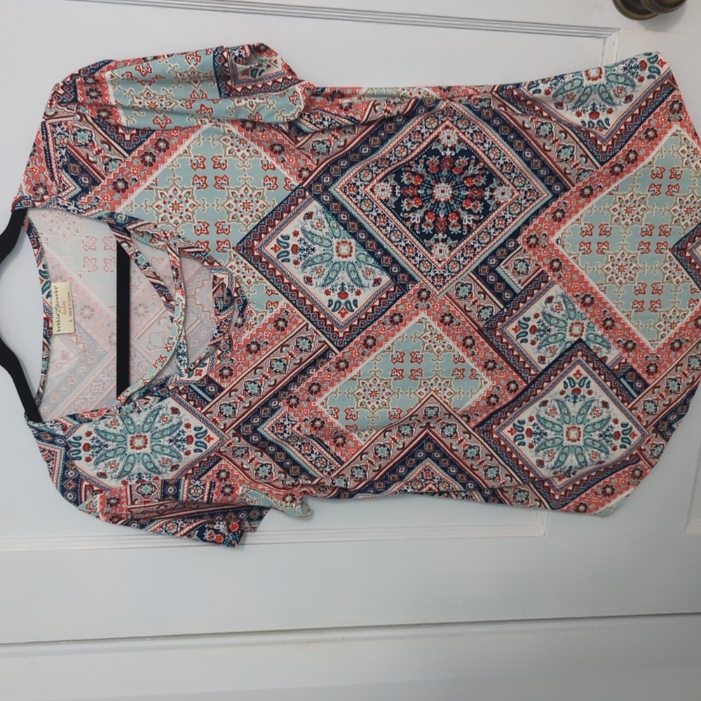 Bobbie Brooks Sz L Colorful Criss Cross V Neck Short Sleeve Top